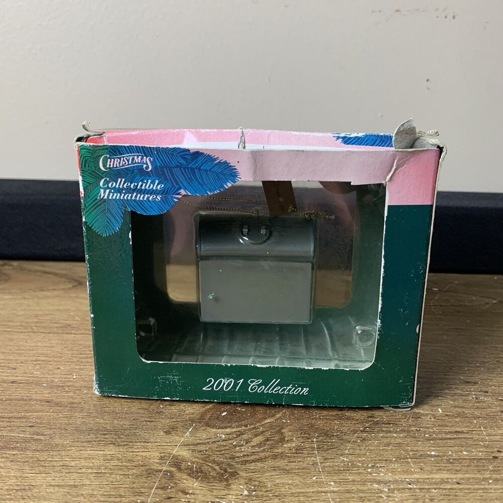 2001 Limited Edition Collection Metal Craftsman Mini Machinist Tool Box Ornament